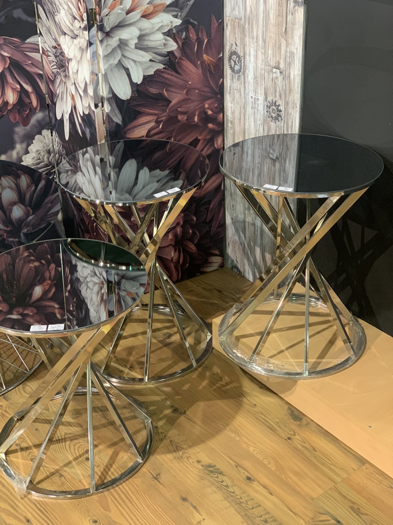 METALNI STOČIĆ SREBRNI SA OGLEDALOM S/3 41*58 CM