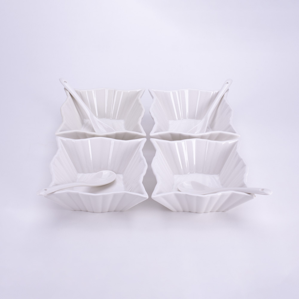 D-393 PORCELANSKE BELE ČINIJICE SA KAŠIKICAMA S/4 11X11 CM