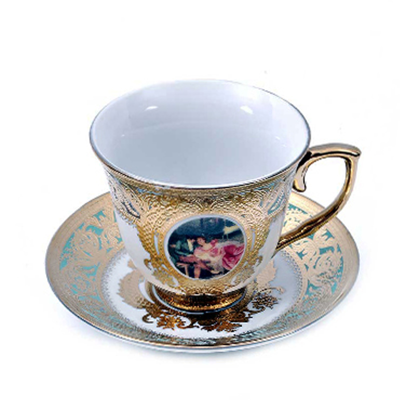 01915021 PORCELANSKE ŠOLJE BELO-ZLATNE OSLIKANE S/6