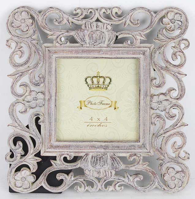3307150102 RAM ZA SLIKU OD POLIREZINA BELI SA CVETIĆIMA 10*10cm