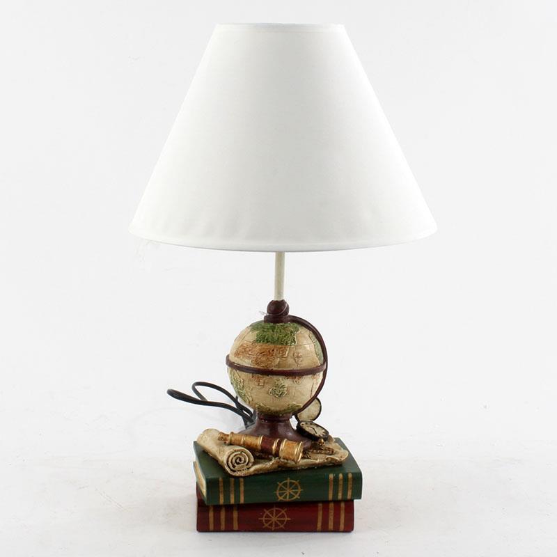 3152190002 STONA LAMPA OD POLIREZINA SA GLOBUSOM I KNJIGAMA 30*50cm YQ2424